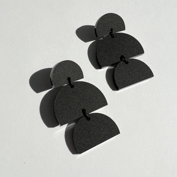 Izzy - Matte Black Dangle Earrings