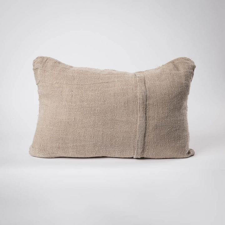 Retreat Cushion - Natural/Ivory/Black