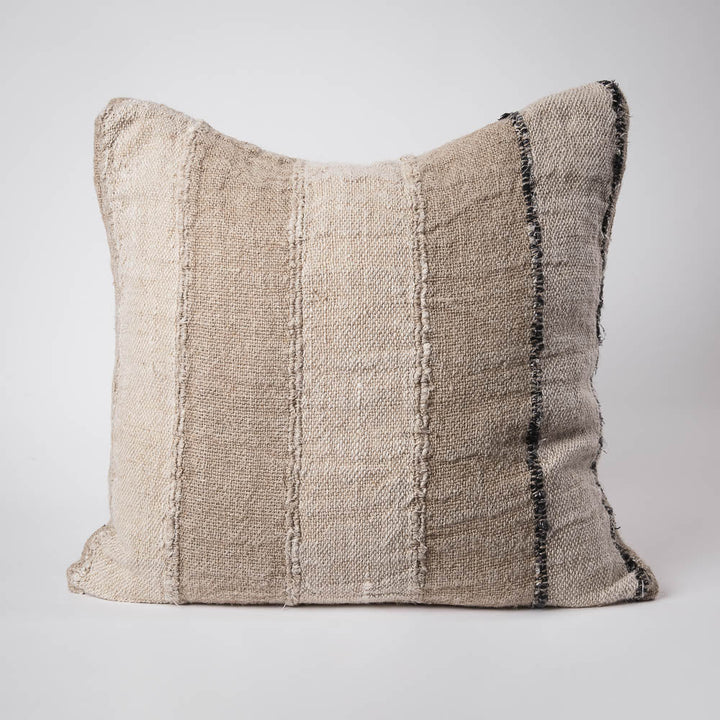 Retreat Cushion - Natural/Ivory/Black