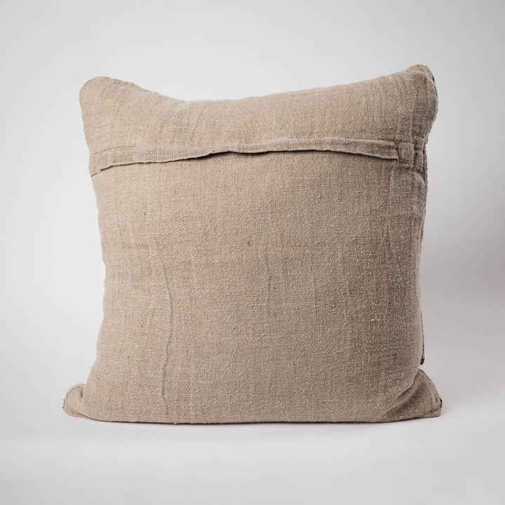 Retreat Cushion - Natural/Ivory/Black