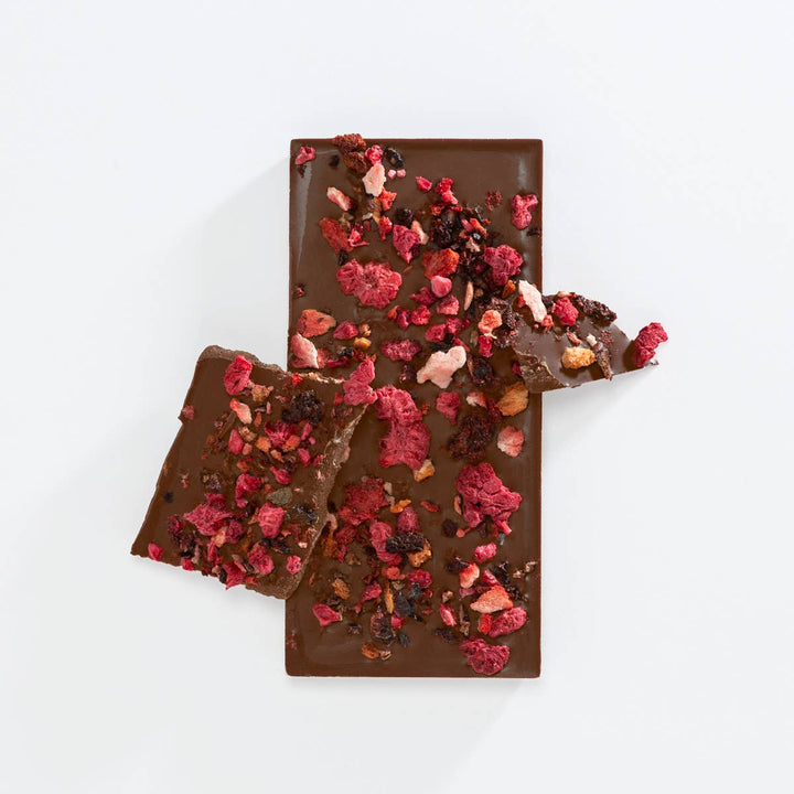 Milk Chocolate Bar 50g Mixed Berry(1)