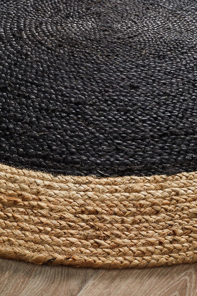 Atrium Round Natural and Black