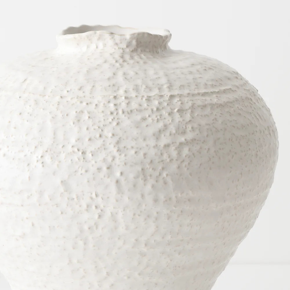 Pyra Vase