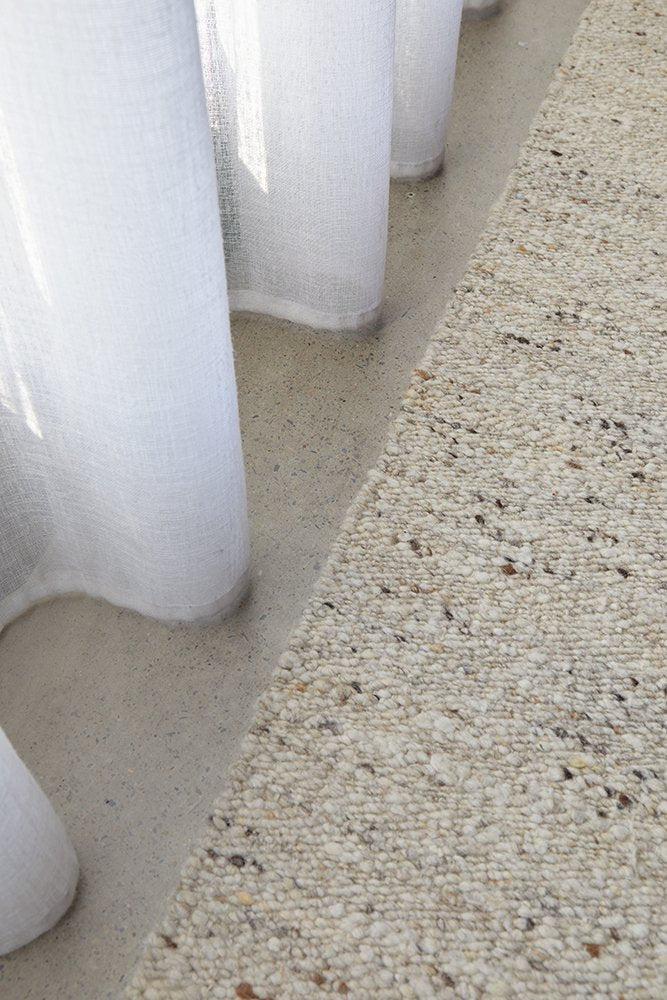 Elm Pepper Runner
