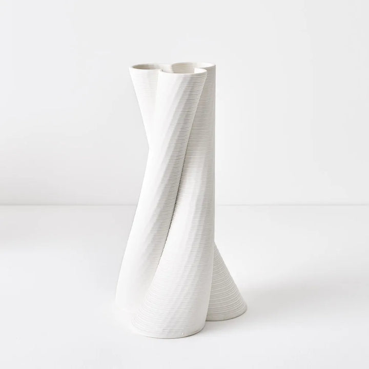 Theo Vase