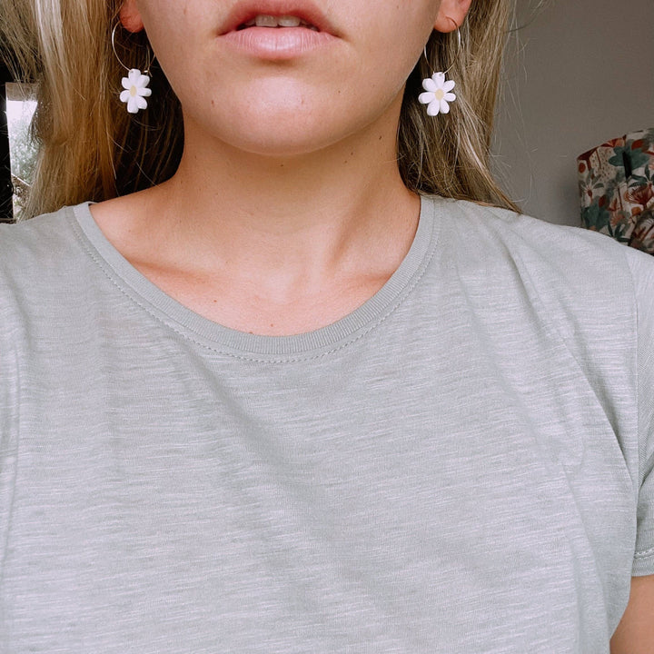 Mini Daisies // select colour: Mint with green / Silver Hoop